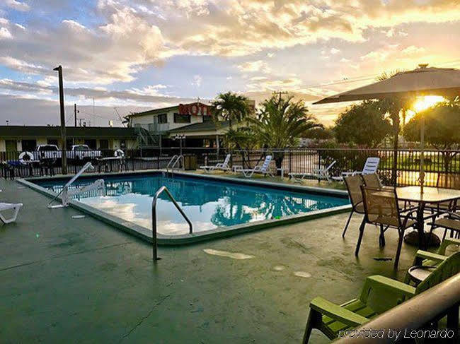 Budget Host Inn Florida City Bagian luar foto