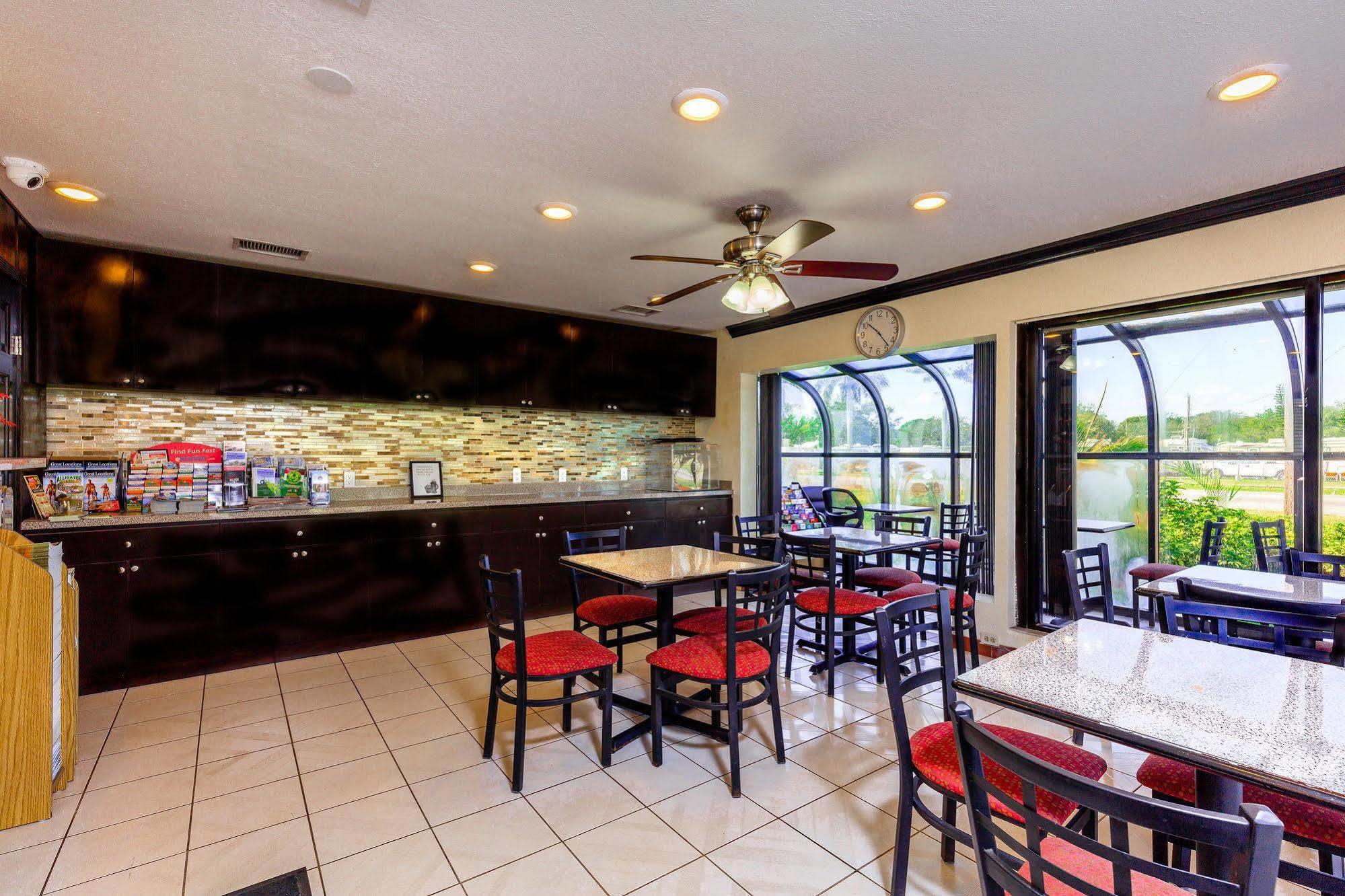 Budget Host Inn Florida City Bagian luar foto